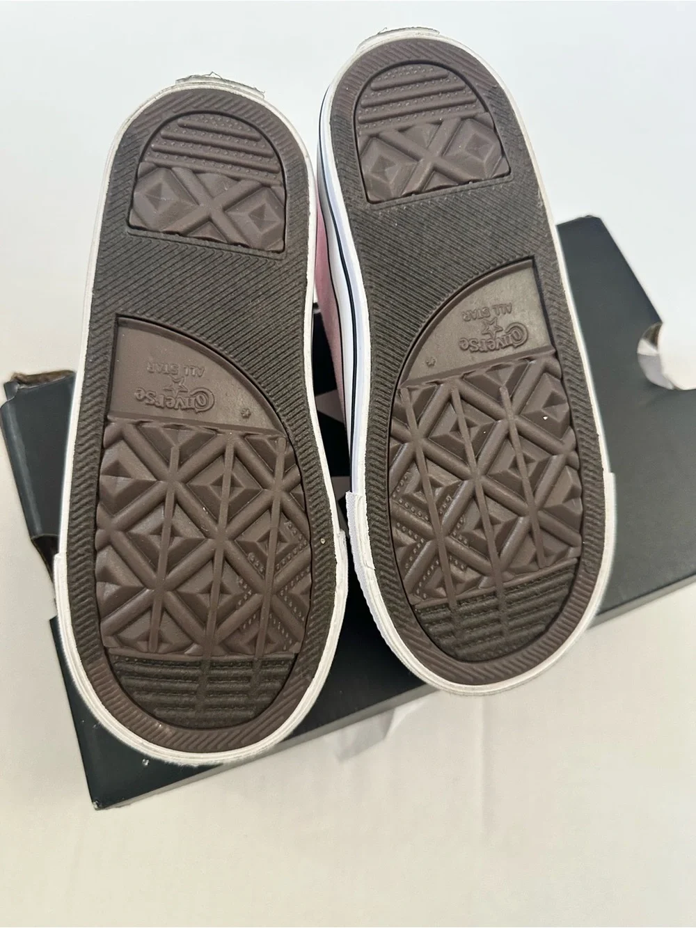 Converse Pink size 10 toddler new in box